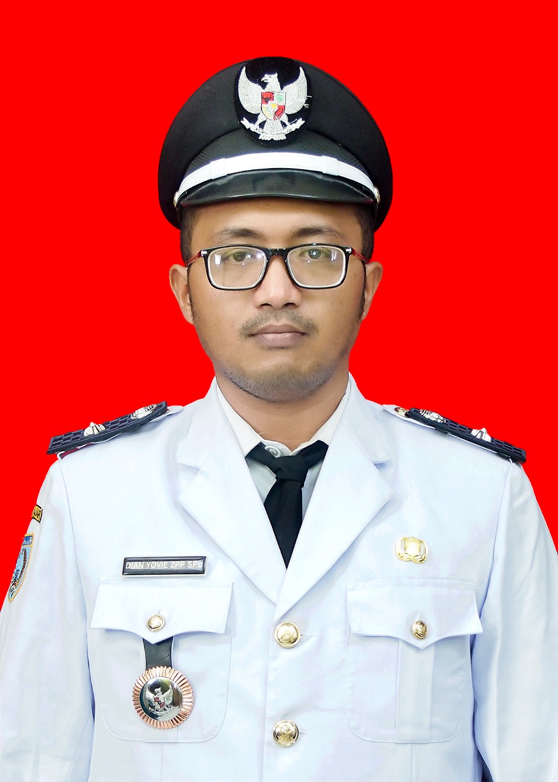 Foto Kepala Desa DIAN YOVIE ZULYSETYO PERMANA PUTRA, S.Pd