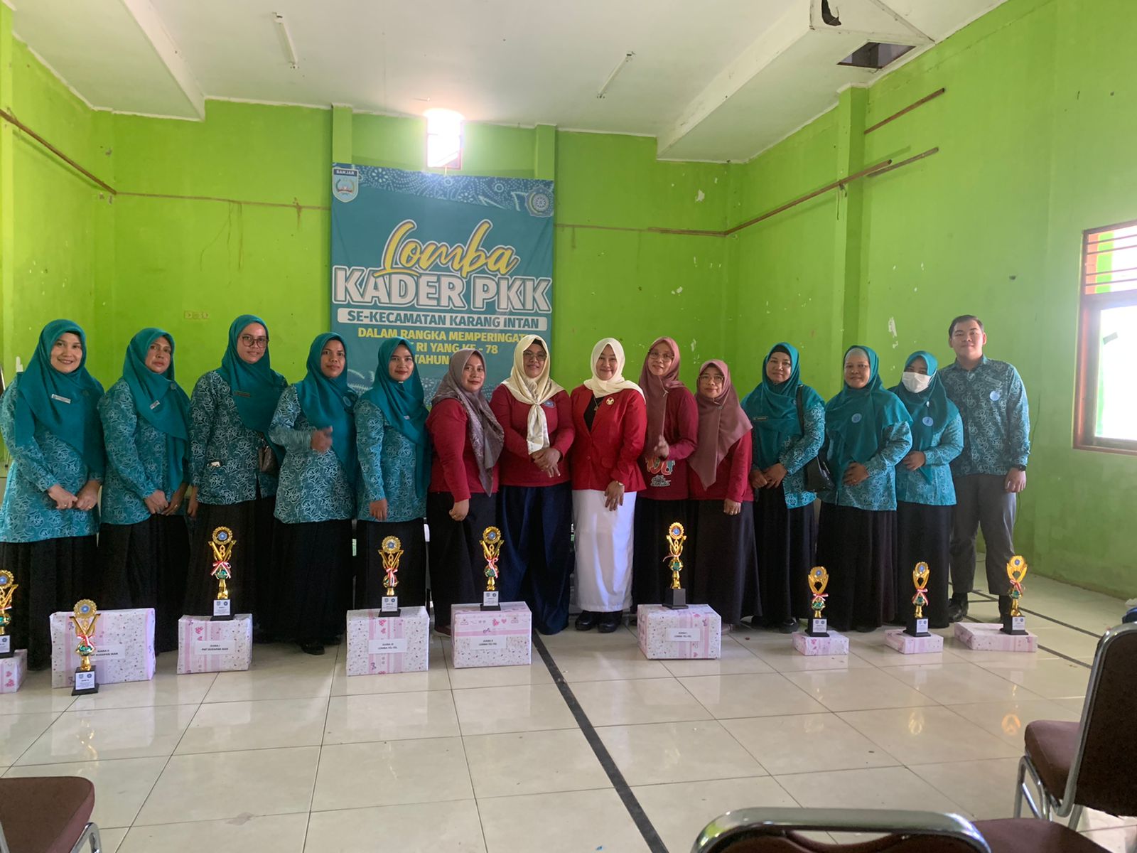 Lomba Kader PKK Sekecamatan Karang Intan Meriahkan Peringatan HUT RI
