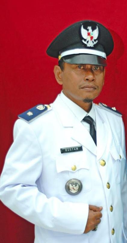 Foto Kepala Desa RUSTAM